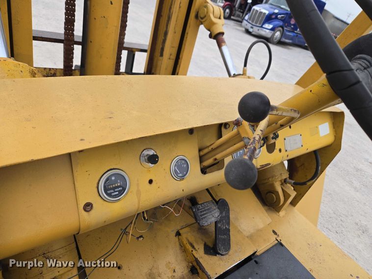 image for item ET5052 Clark 392439 forklift
