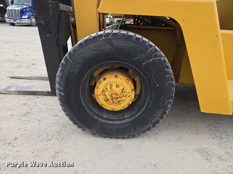 image for item ET5052 Clark 392439 forklift