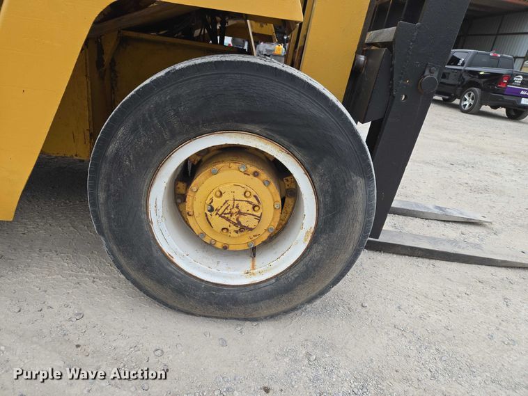 image for item ET5052 Clark 392439 forklift