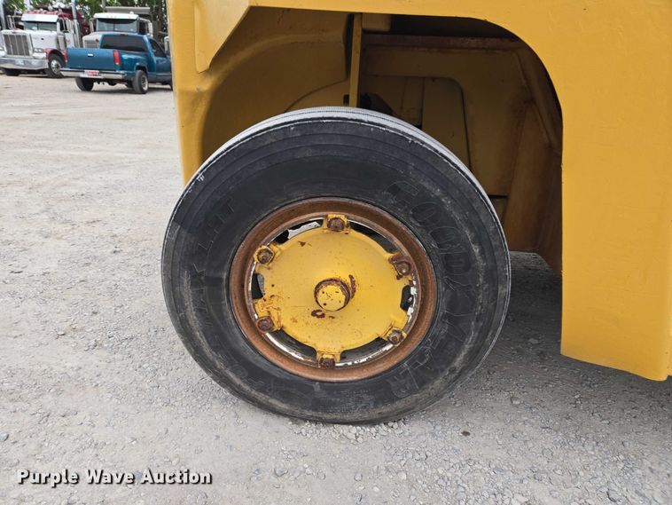 image for item ET5052 Clark 392439 forklift