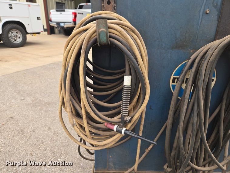 image for item ET5054 Miller 330A/BP welder