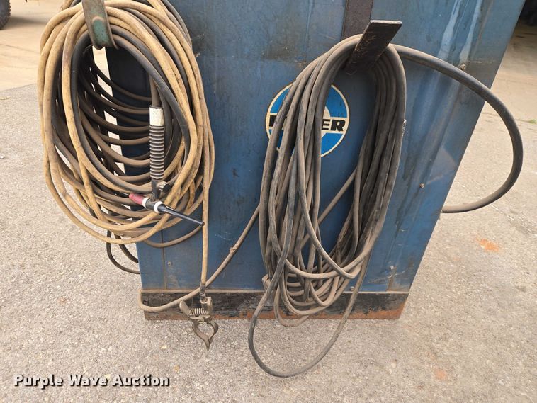 image for item ET5054 Miller 330A/BP welder