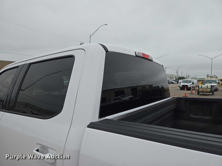 image for item ET5055 2018 Ford F150 Crew Cab pickup truck