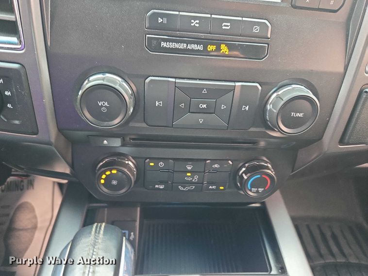 image for item ET5055 2018 Ford F150 Crew Cab pickup truck