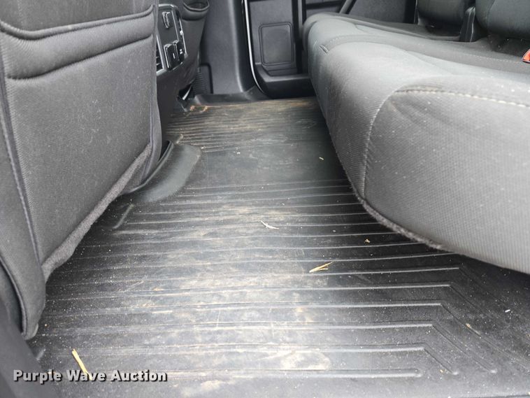 image for item ET5055 2018 Ford F150 Crew Cab pickup truck