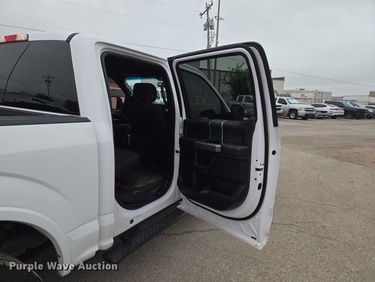 image for item ET5055 2018 Ford F150 Crew Cab pickup truck