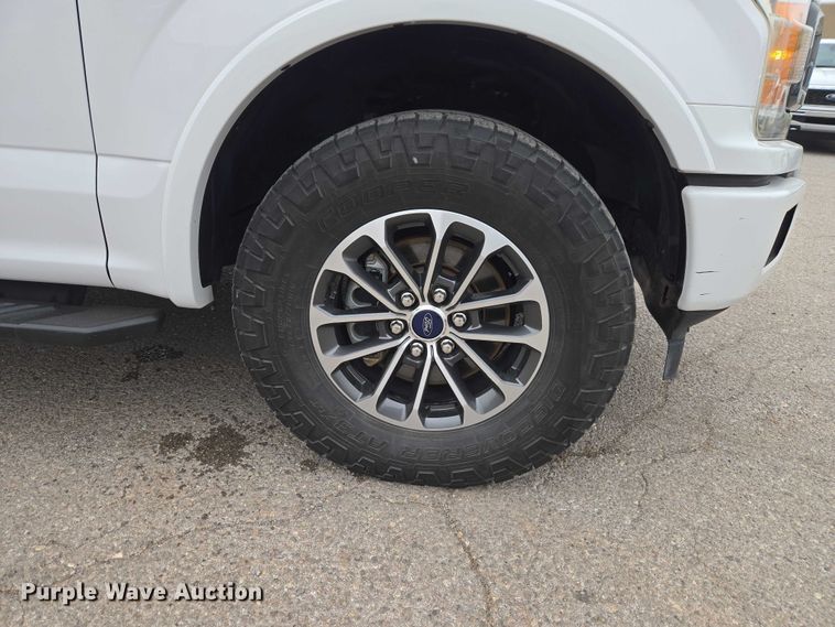 image for item ET5055 2018 Ford F150 Crew Cab pickup truck