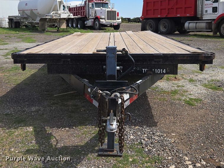 image for item ET5066 2010 Snake River utility trailer