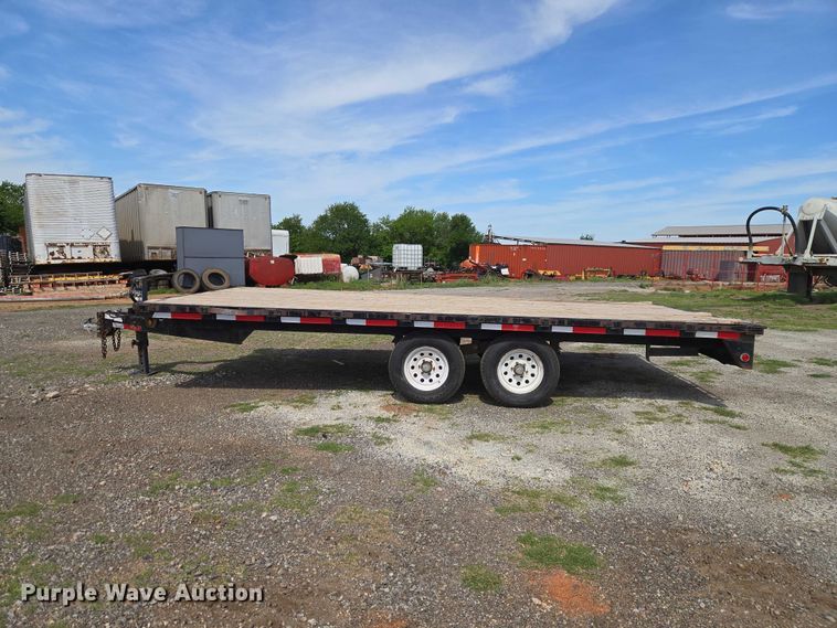 image for item ET5066 2010 Snake River utility trailer