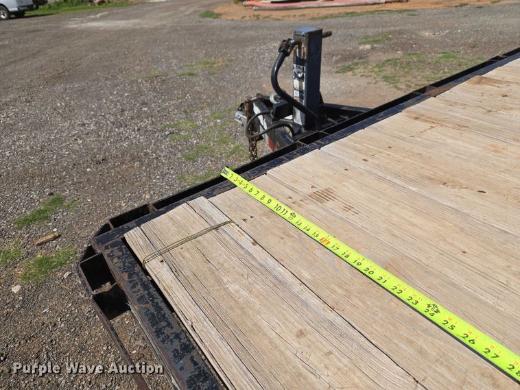 image for item ET5066 2010 Snake River utility trailer