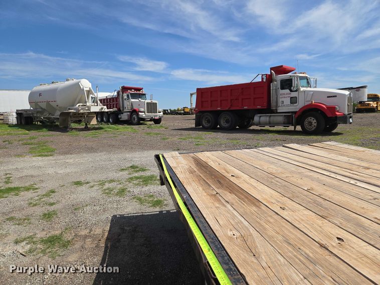 image for item ET5066 2010 Snake River utility trailer