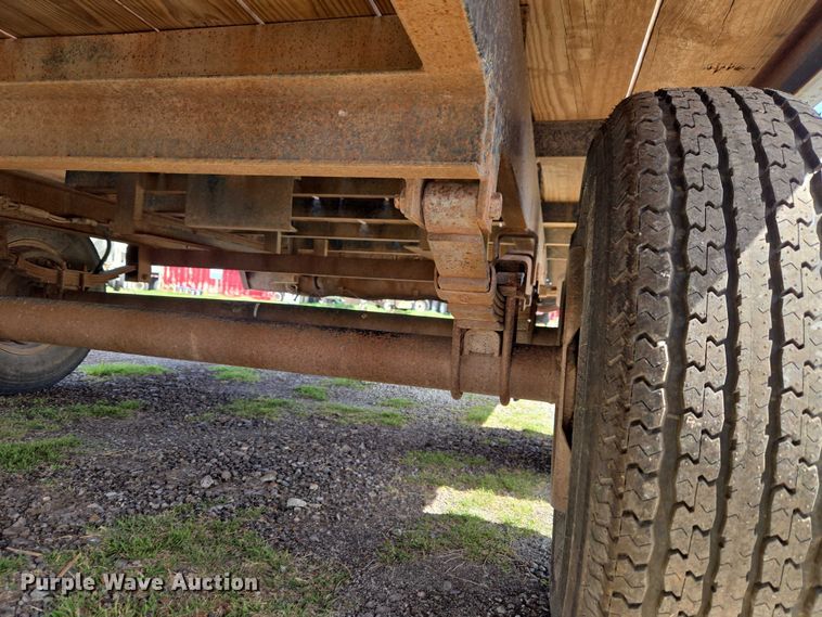 image for item ET5066 2010 Snake River utility trailer