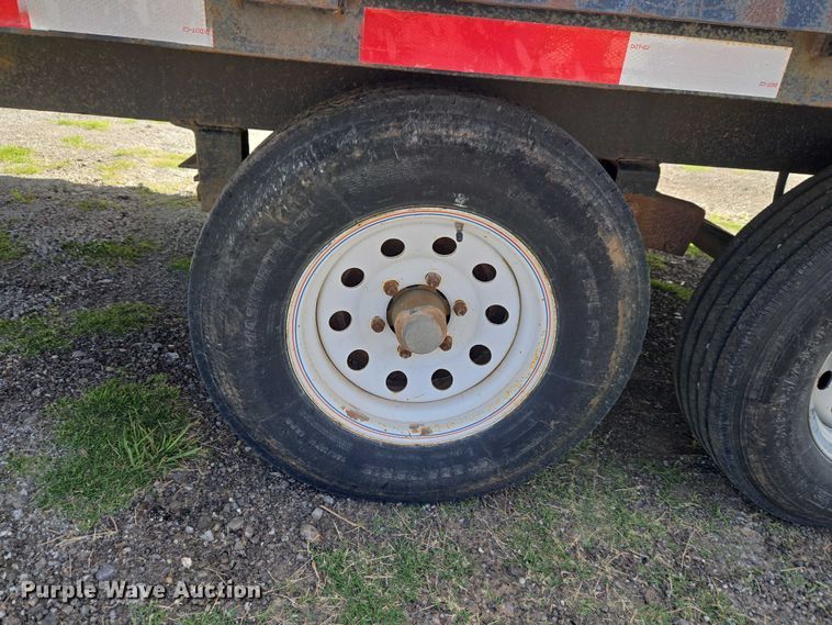 image for item ET5066 2010 Snake River utility trailer