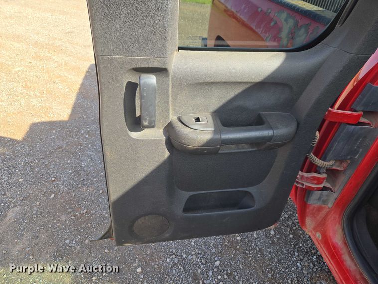 image for item ET5069 2011 Chevrolet Silverado 1500 Ext. Cab pickup truck