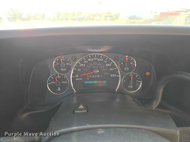image for item ET5070 2015 Chevrolet Express 3500 van