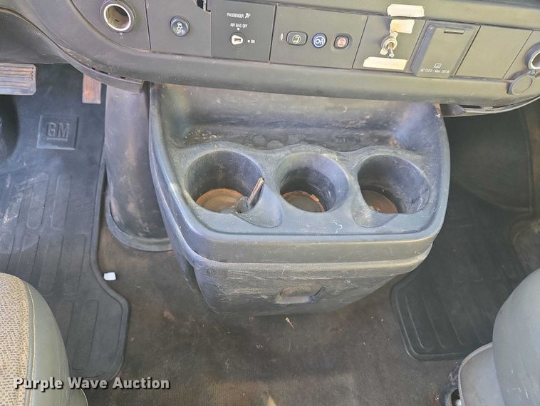 image for item ET5070 2015 Chevrolet Express 3500 van