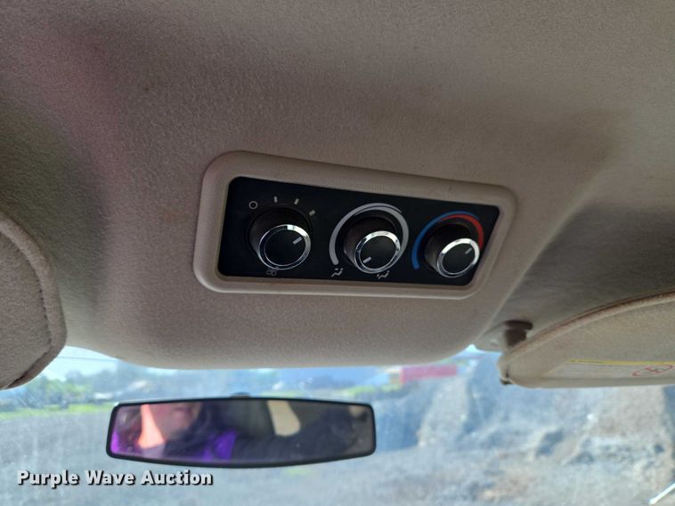image for item ET5070 2015 Chevrolet Express 3500 van