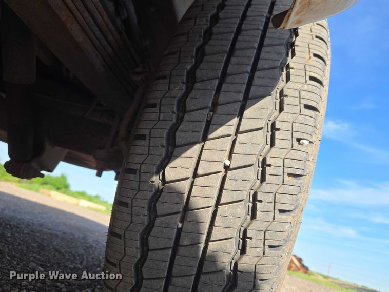 image for item ET5070 2015 Chevrolet Express 3500 van