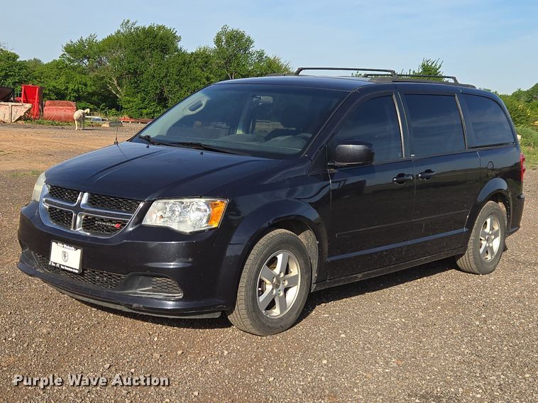 image for item ET5071 2013 Dodge Grand Caravan van