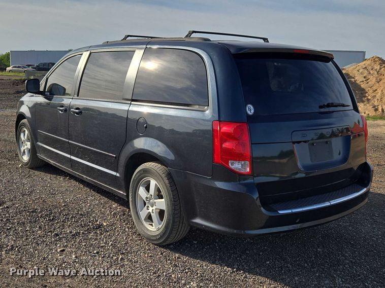image for item ET5071 2013 Dodge Grand Caravan van