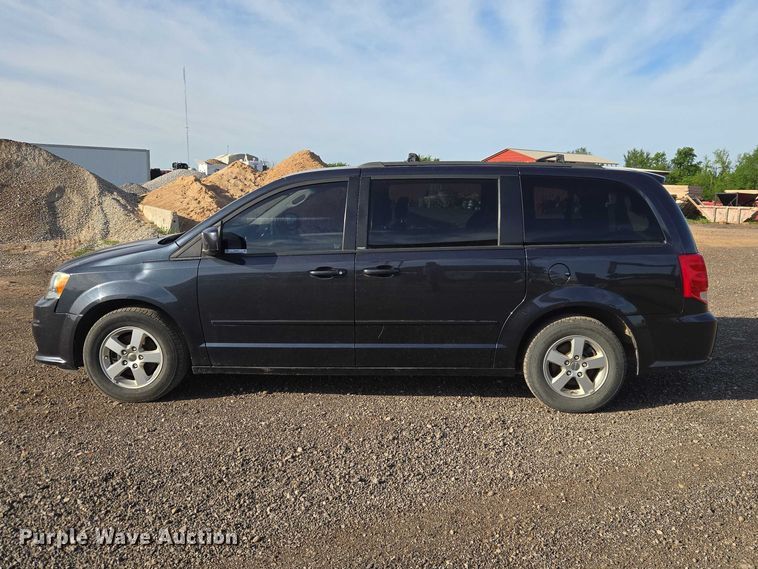 image for item ET5071 2013 Dodge Grand Caravan van