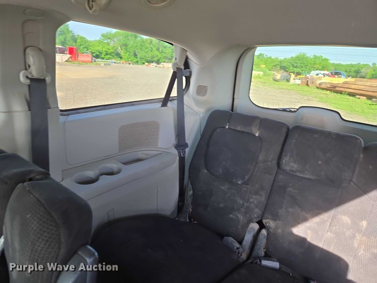 image for item ET5071 2013 Dodge Grand Caravan van