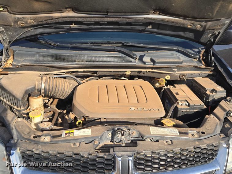 image for item ET5071 2013 Dodge Grand Caravan van