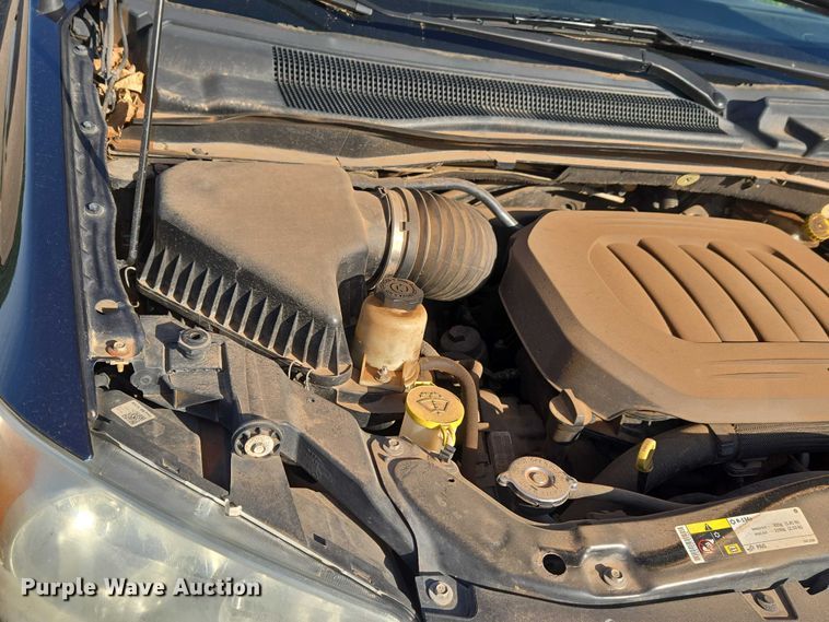 image for item ET5071 2013 Dodge Grand Caravan van
