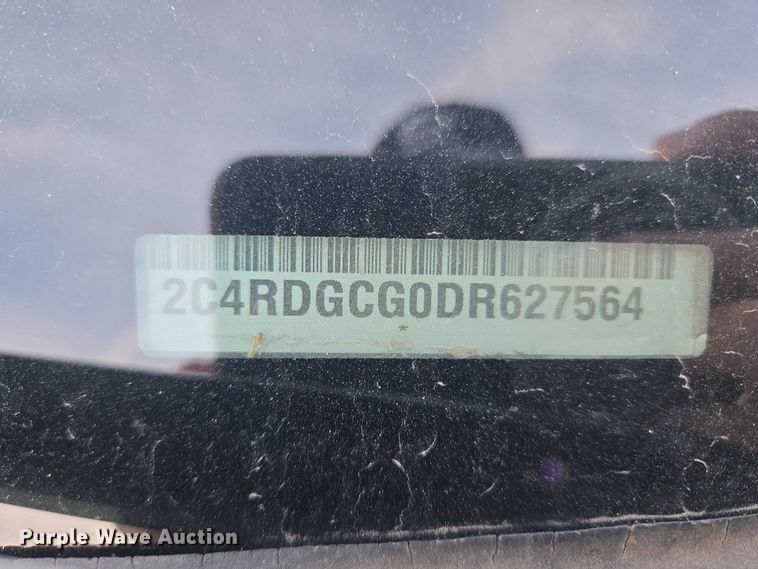 image for item ET5071 2013 Dodge Grand Caravan van