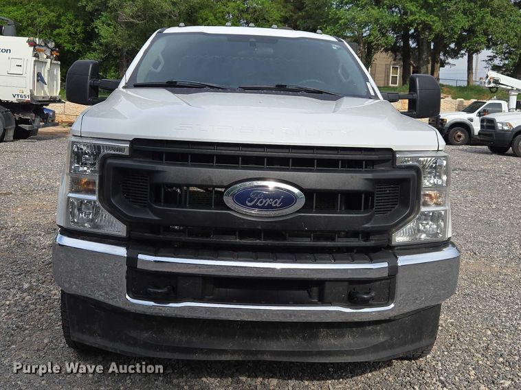 image for item ET5073 2021 Ford F350 Super Duty XL Ext. Cab utility bed pickup truck