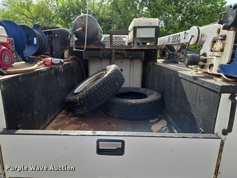 image for item ET5073 2021 Ford F350 Super Duty XL Ext. Cab utility bed pickup truck