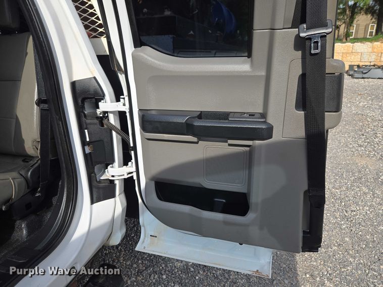 image for item ET5073 2021 Ford F350 Super Duty XL Ext. Cab utility bed pickup truck