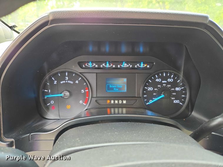 image for item ET5073 2021 Ford F350 Super Duty XL Ext. Cab utility bed pickup truck