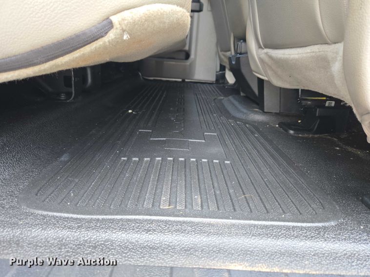 image for item ET5073 2021 Ford F350 Super Duty XL Ext. Cab utility bed pickup truck