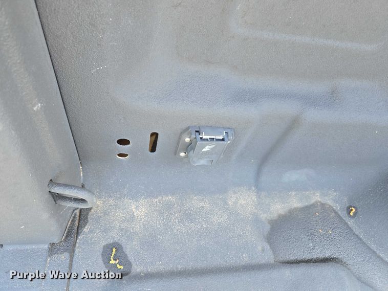 image for item ET5084 2014 RAM 3500 Crew Cab pickup truck