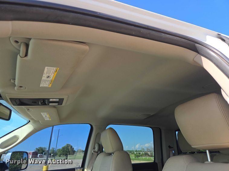 image for item ET5084 2014 RAM 3500 Crew Cab pickup truck