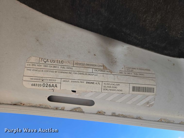 image for item ET5084 2014 RAM 3500 Crew Cab pickup truck