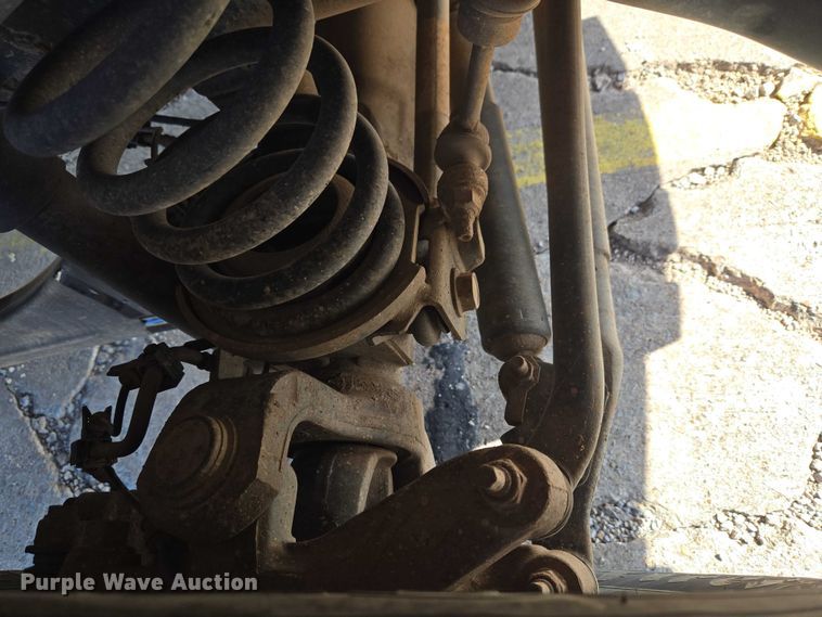 image for item ET5084 2014 RAM 3500 Crew Cab pickup truck