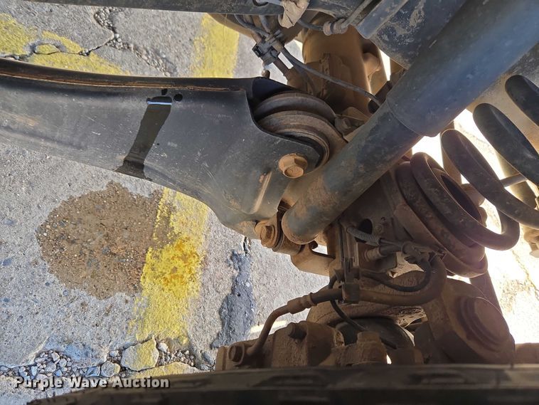 image for item ET5084 2014 RAM 3500 Crew Cab pickup truck