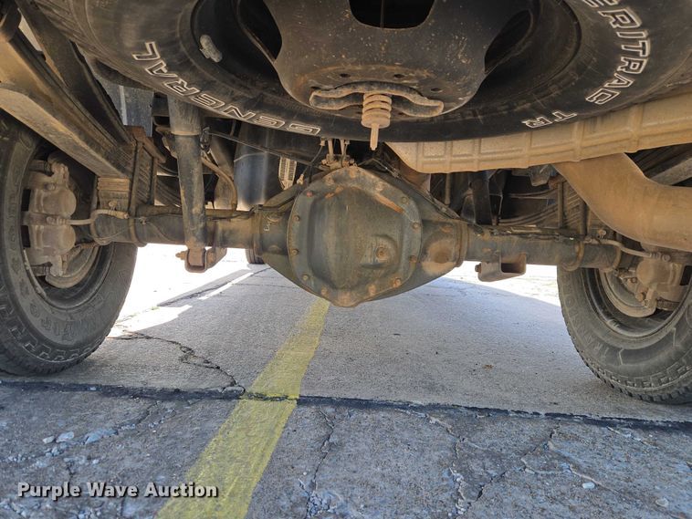 image for item ET5084 2014 RAM 3500 Crew Cab pickup truck