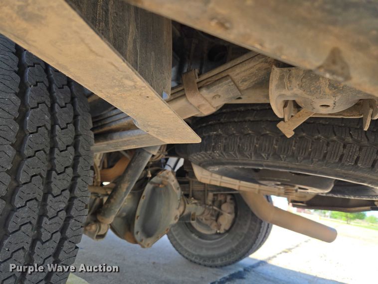 image for item ET5084 2014 RAM 3500 Crew Cab pickup truck