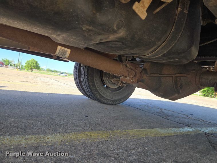 image for item ET5084 2014 RAM 3500 Crew Cab pickup truck