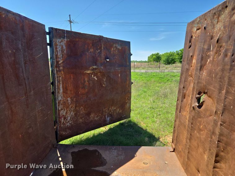 image for item ET5086 Roll-off dumpster