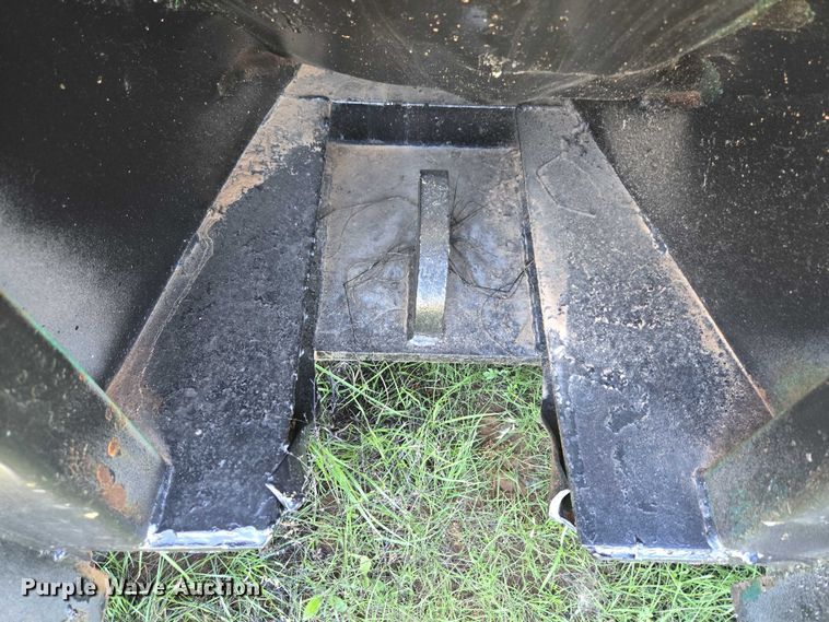 image for item ET5086 Roll-off dumpster