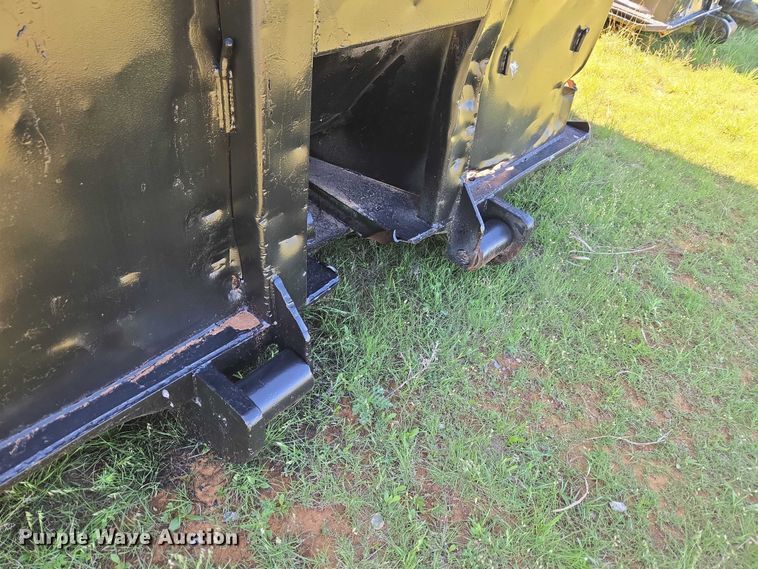 image for item ET5086 Roll-off dumpster