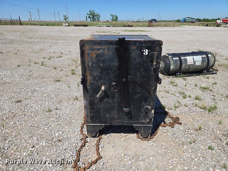 image for item ET5089 Safe