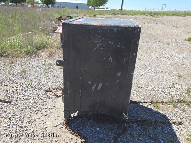 image for item ET5089 Safe
