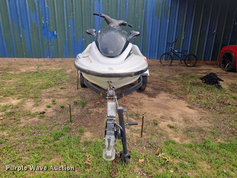 image for item ET5099 2001 Yamaha Wave Runner XL 800 personal watercraft