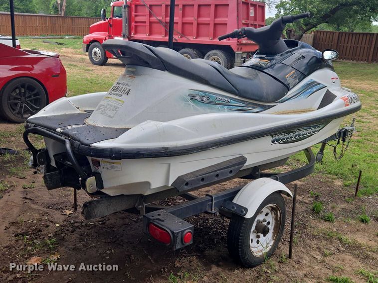 image for item ET5099 2001 Yamaha Wave Runner XL 800 personal watercraft