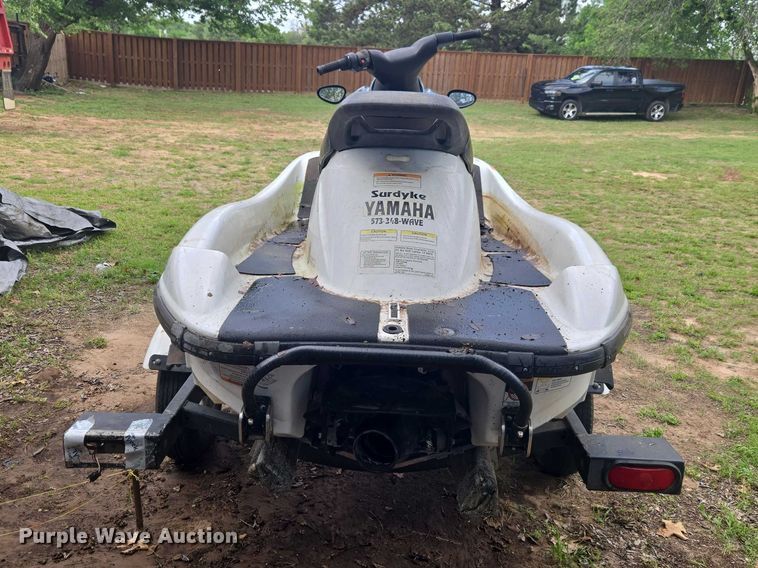 image for item ET5099 2001 Yamaha Wave Runner XL 800 personal watercraft